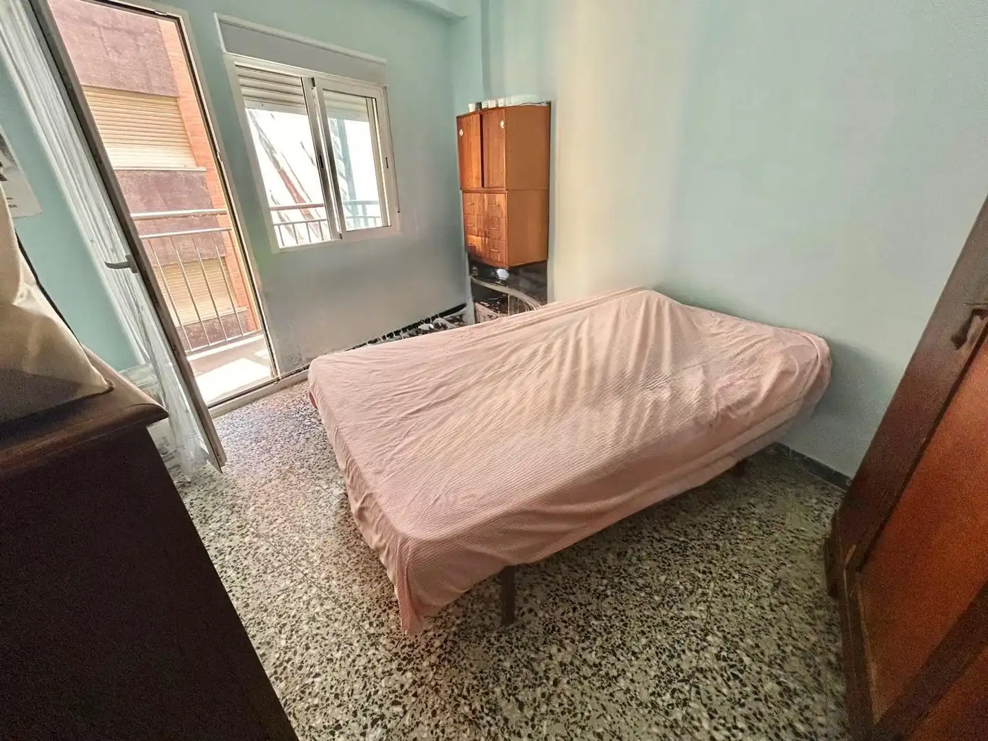 Habitación de Piso en venta en Orihuela con Balcón