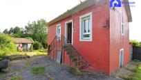 Vista exterior de Casa o xalet en venda en Las Regueras   amb Jardí privat i Traster