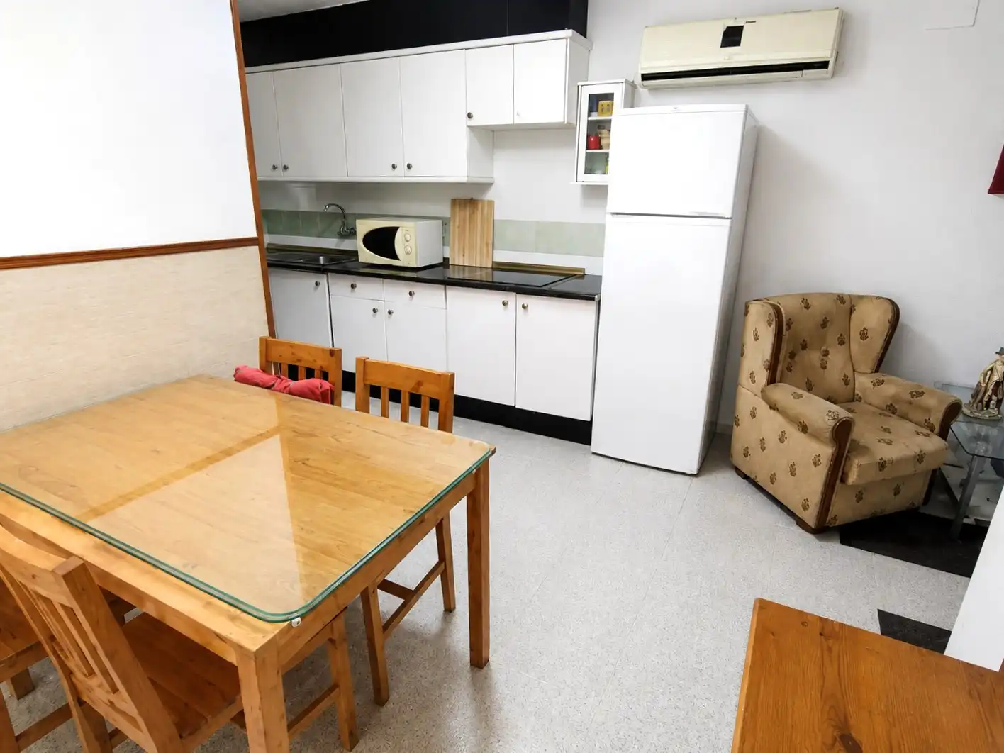 Cocina de Piso para compartir en Fuenlabrada con Calefacción, Amueblado y Horno