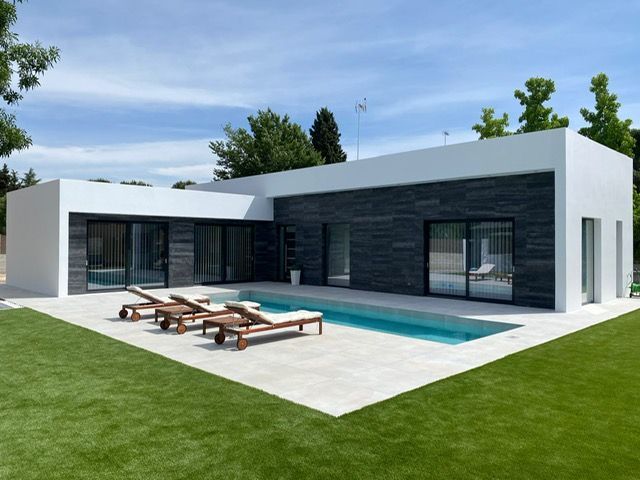 Piscina de Casa o xalet en venda en Valdemorillo amb Aire condicionat, Jardí privat i Piscina