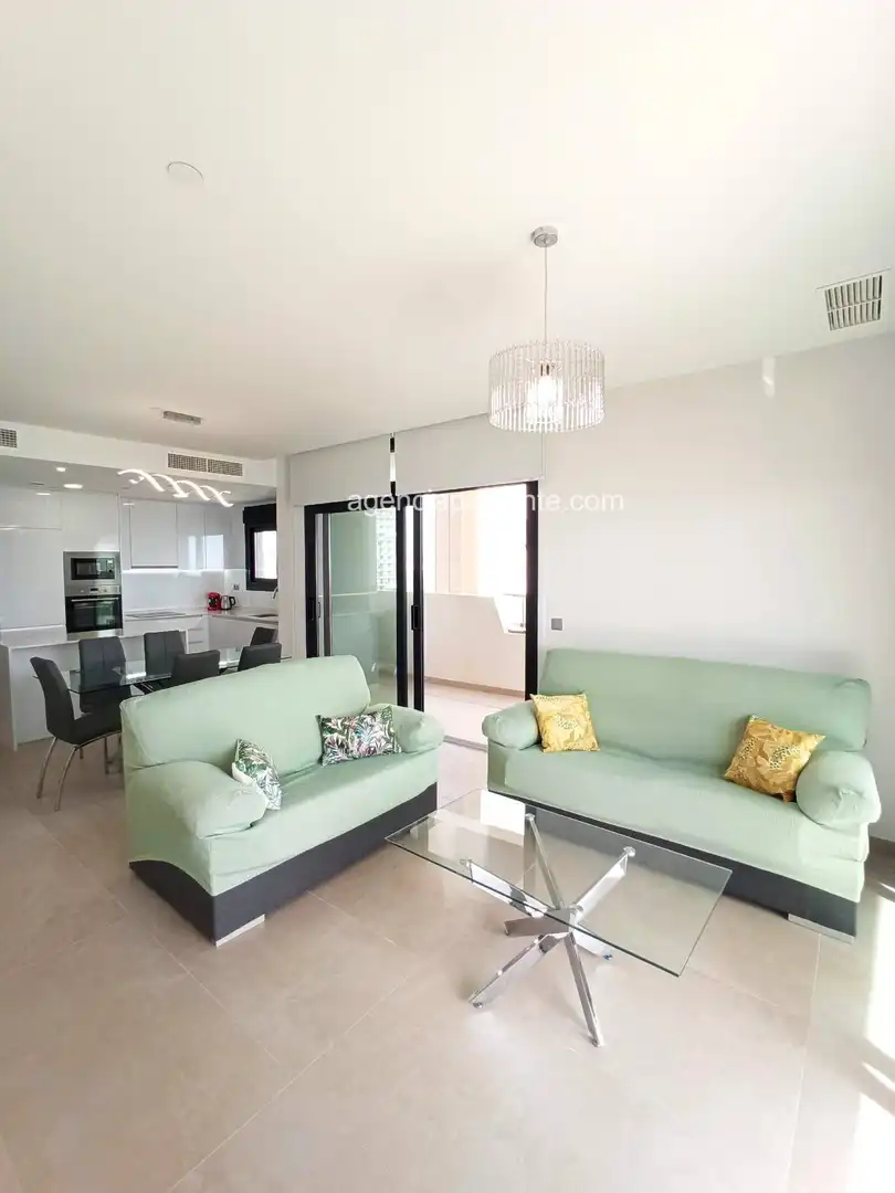 Living room of Flat for rent in Benidorm  with Air Conditioner, Terrace and Furnished