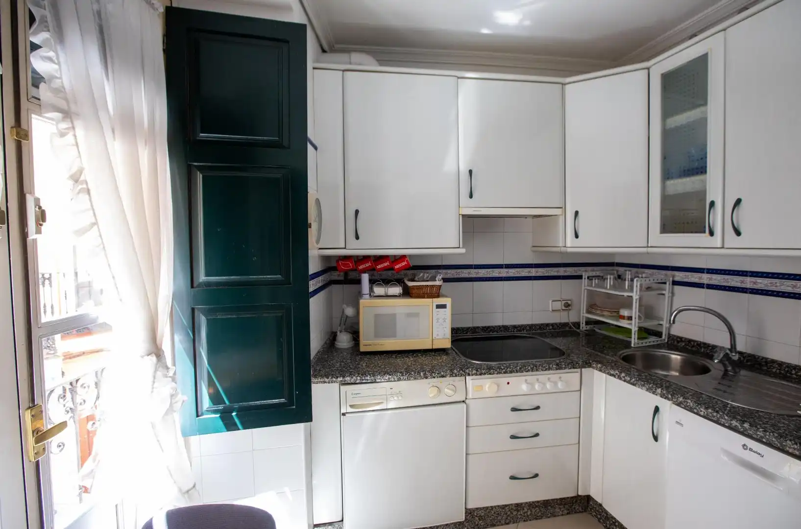 Cocina de Edificio en venta en Sevilla