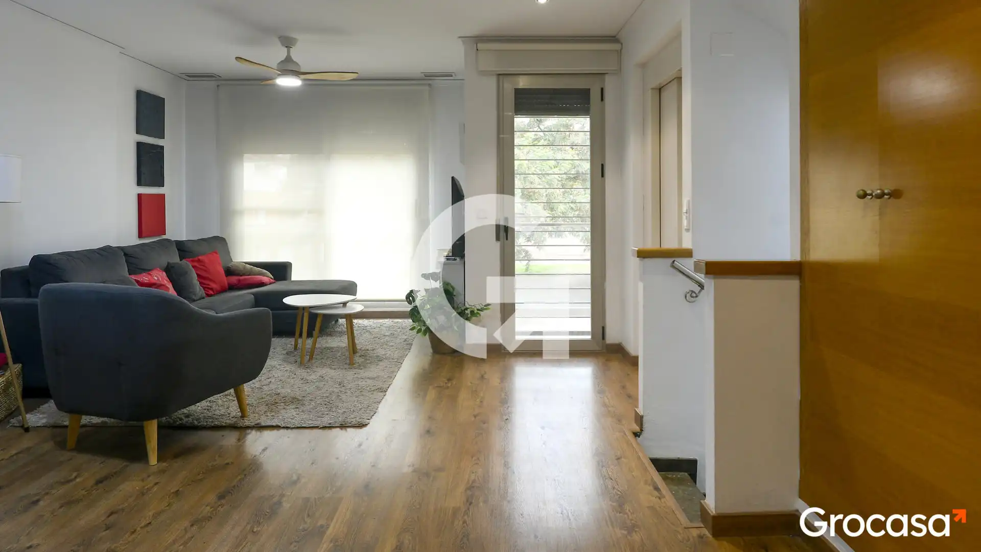 Sala d'estar de Casa adosada en venda en Sagunto / Sagunt amb Aire condicionat, Terrassa i Traster