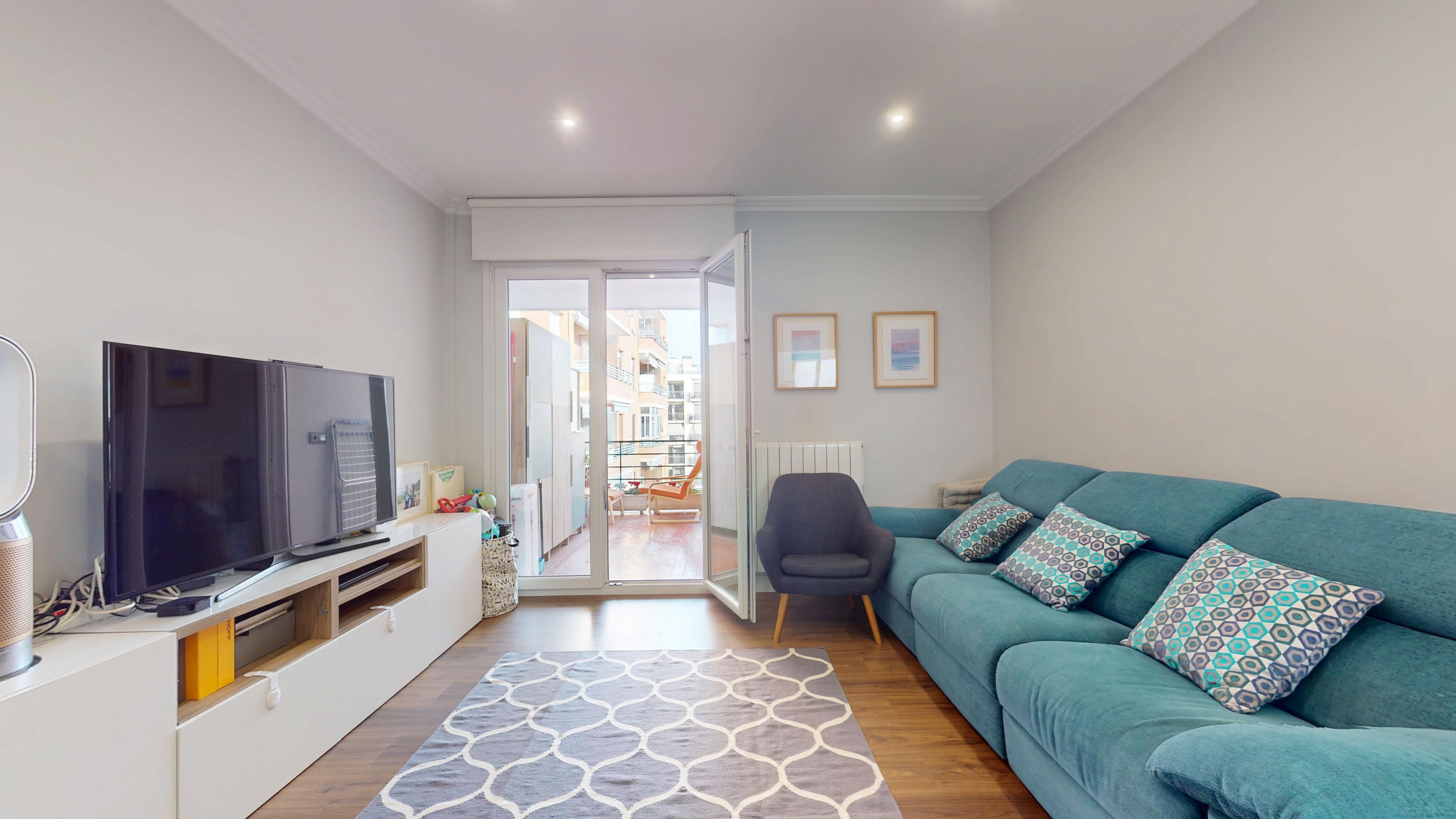 Sala d'estar de Pis en venda en Bilbao  amb Terrassa i Traster