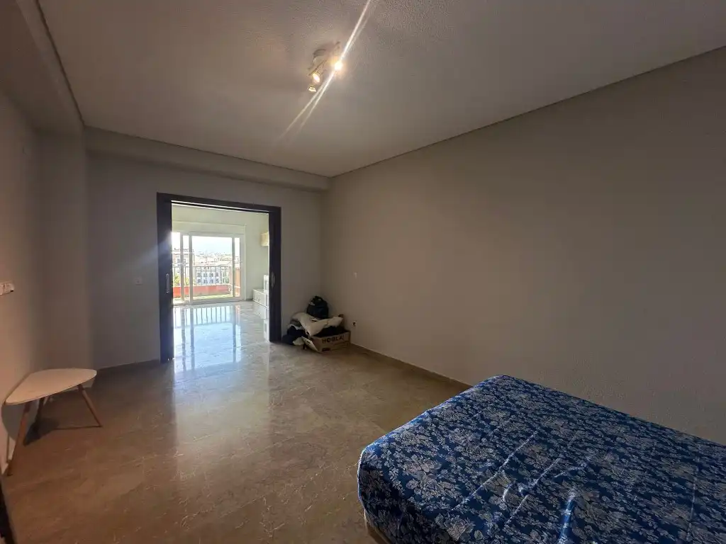 Schlafzimmer von Wohnung zur Miete in Córdoba mit Schwimmbad