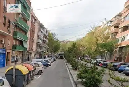 Pis en venda a Calle MERCEDES ARTEAGA