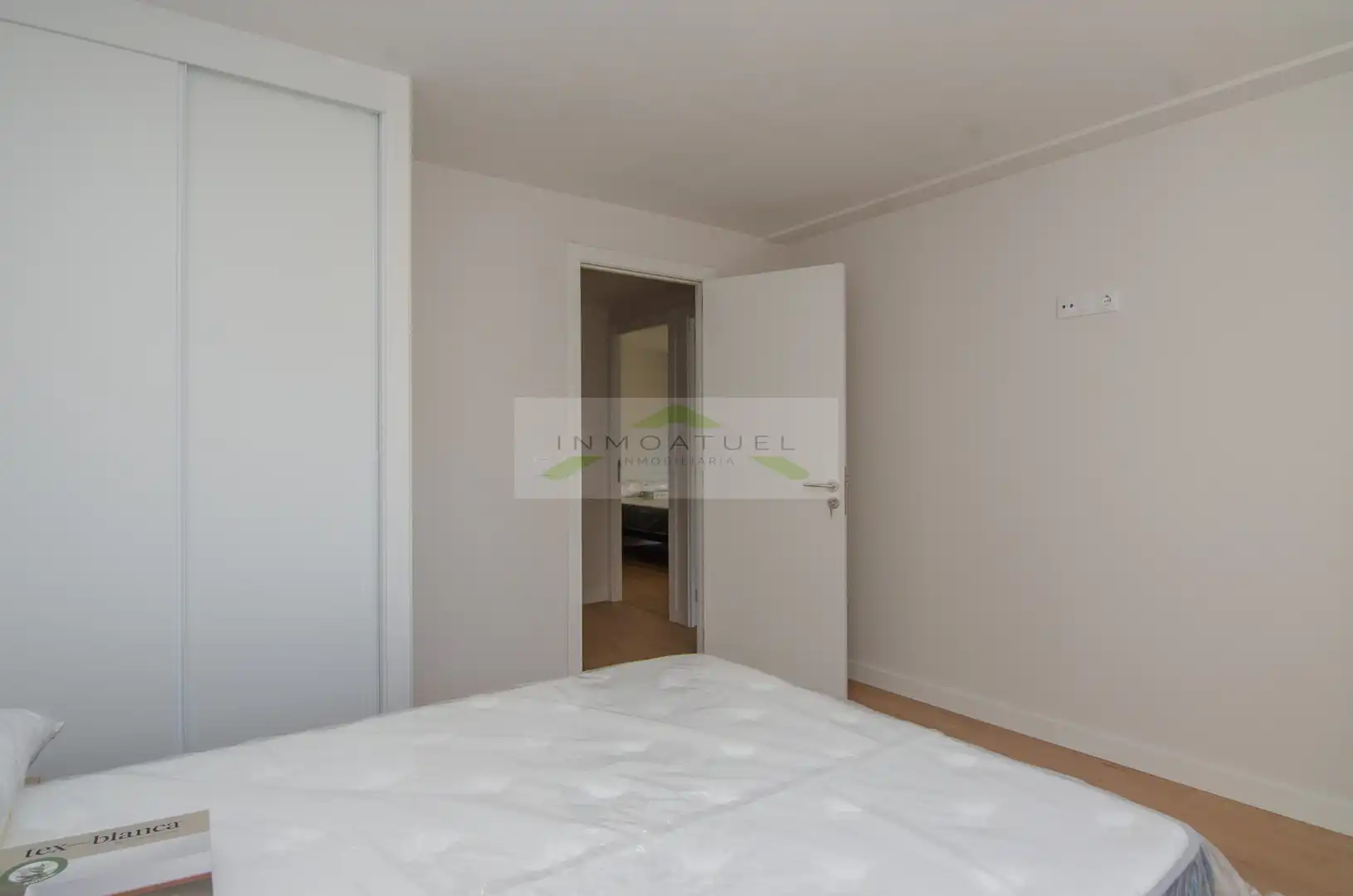 Habitación de Piso de alquiler en A Coruña Capital  con Calefacción, Amueblado y Horno