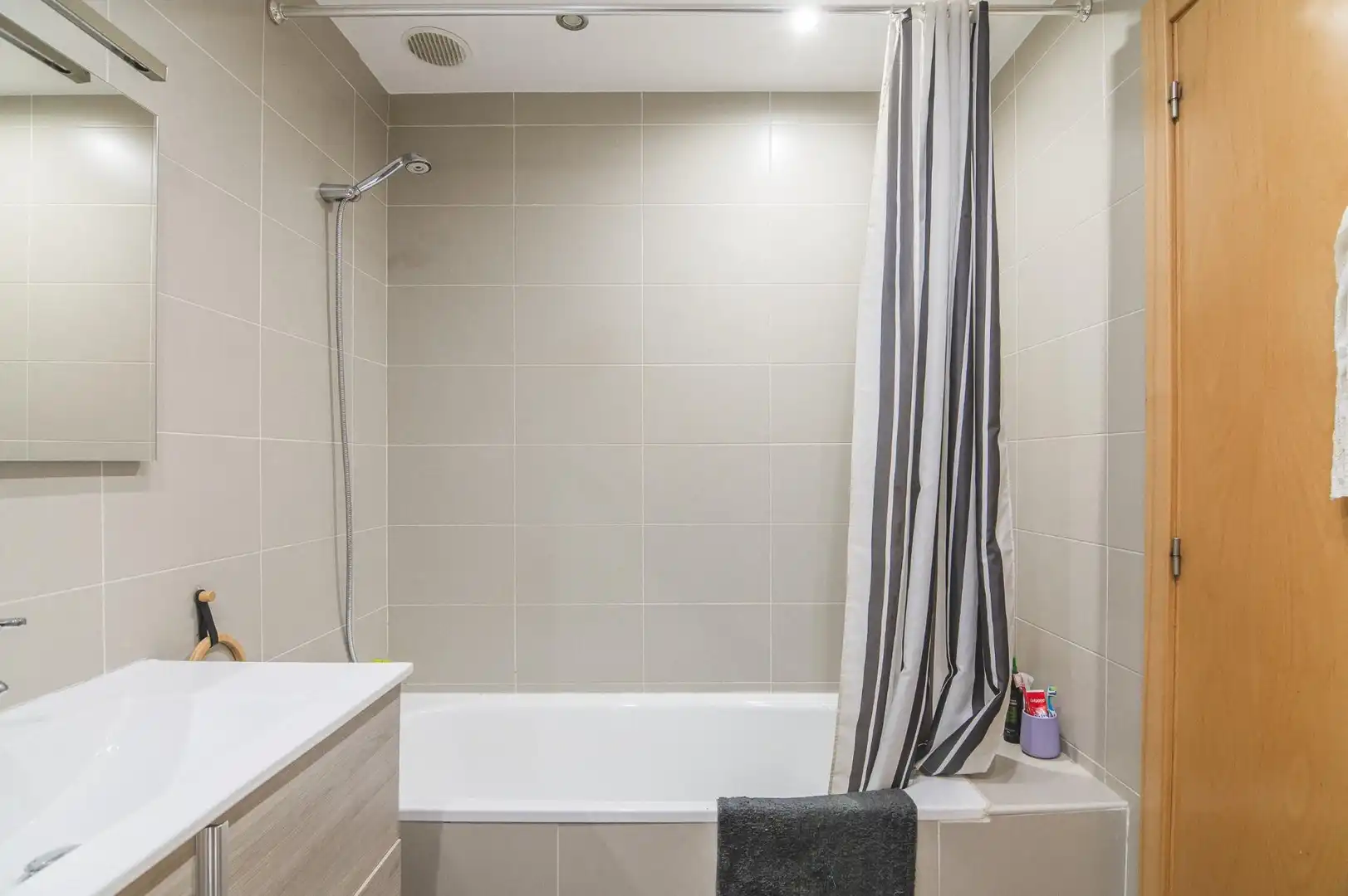 Baño de Piso en venta en Aoiz / Agoitz con Calefacción, Parquet y Trastero