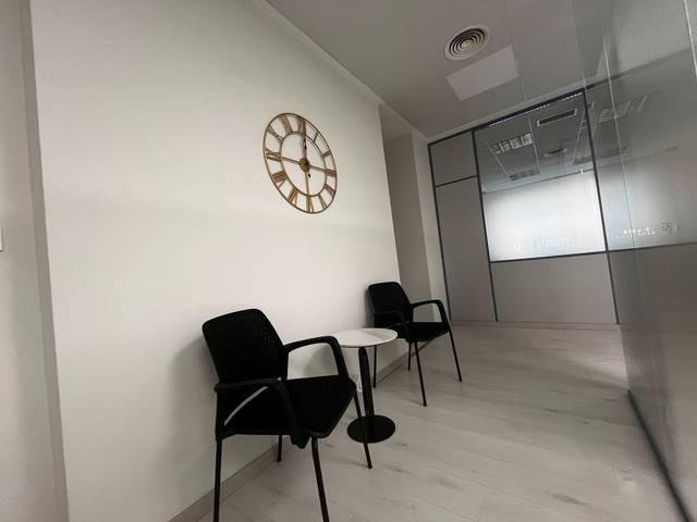 Oficina en Alquiler en Avenida de José Ortega y Gasset en Distrito Zeta - Recinto Ferial Cortijo de Torres