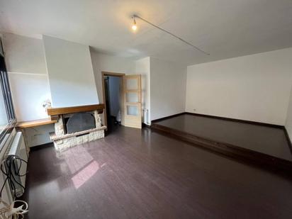 Flat for sale in Canovelles  with Air Conditioner