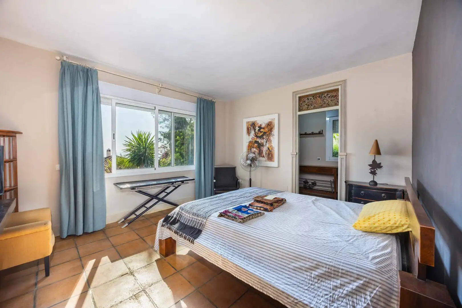 Dormitori de Casa o xalet en venda en Manilva amb Jardí privat, Terrassa i Traster