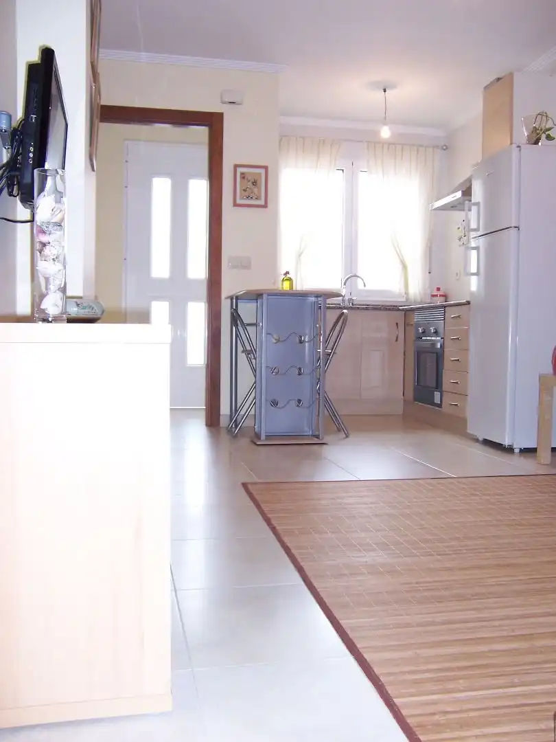 Cocina de Apartamento de alquiler en Cariño con Calefacción, Parquet y Terraza
