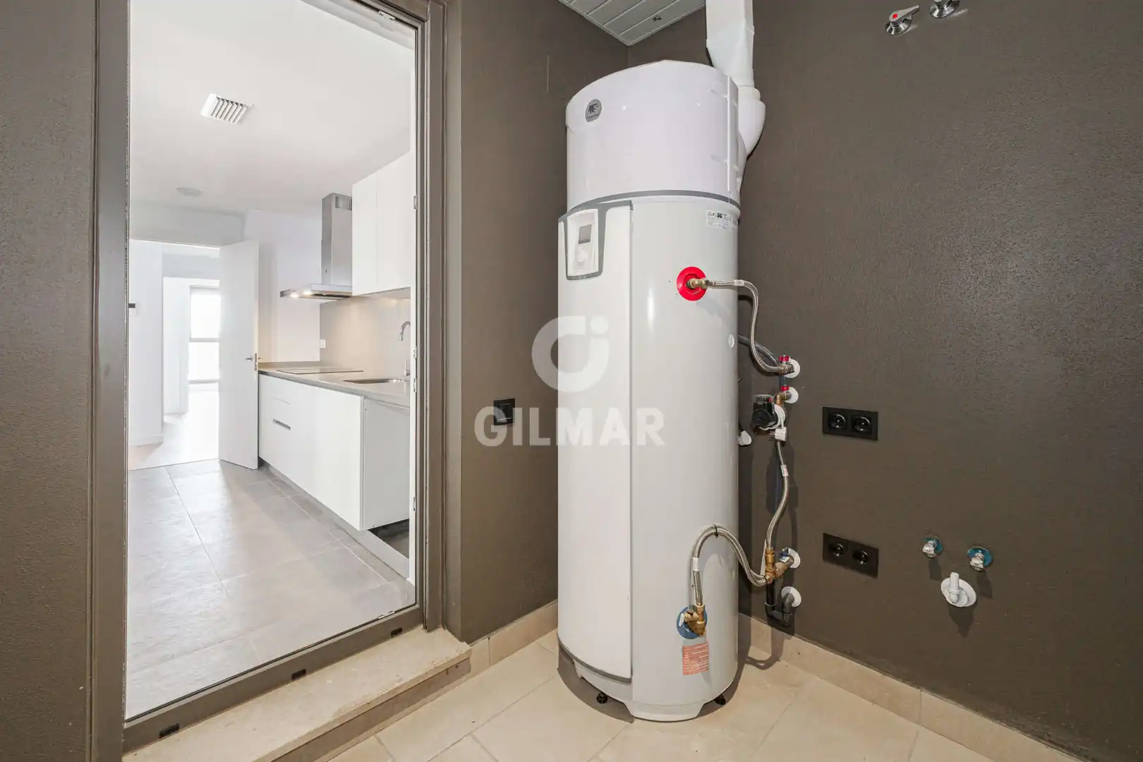 Kitchen of Flat for sale in Tomares  with Heating, Private garden and Storage room