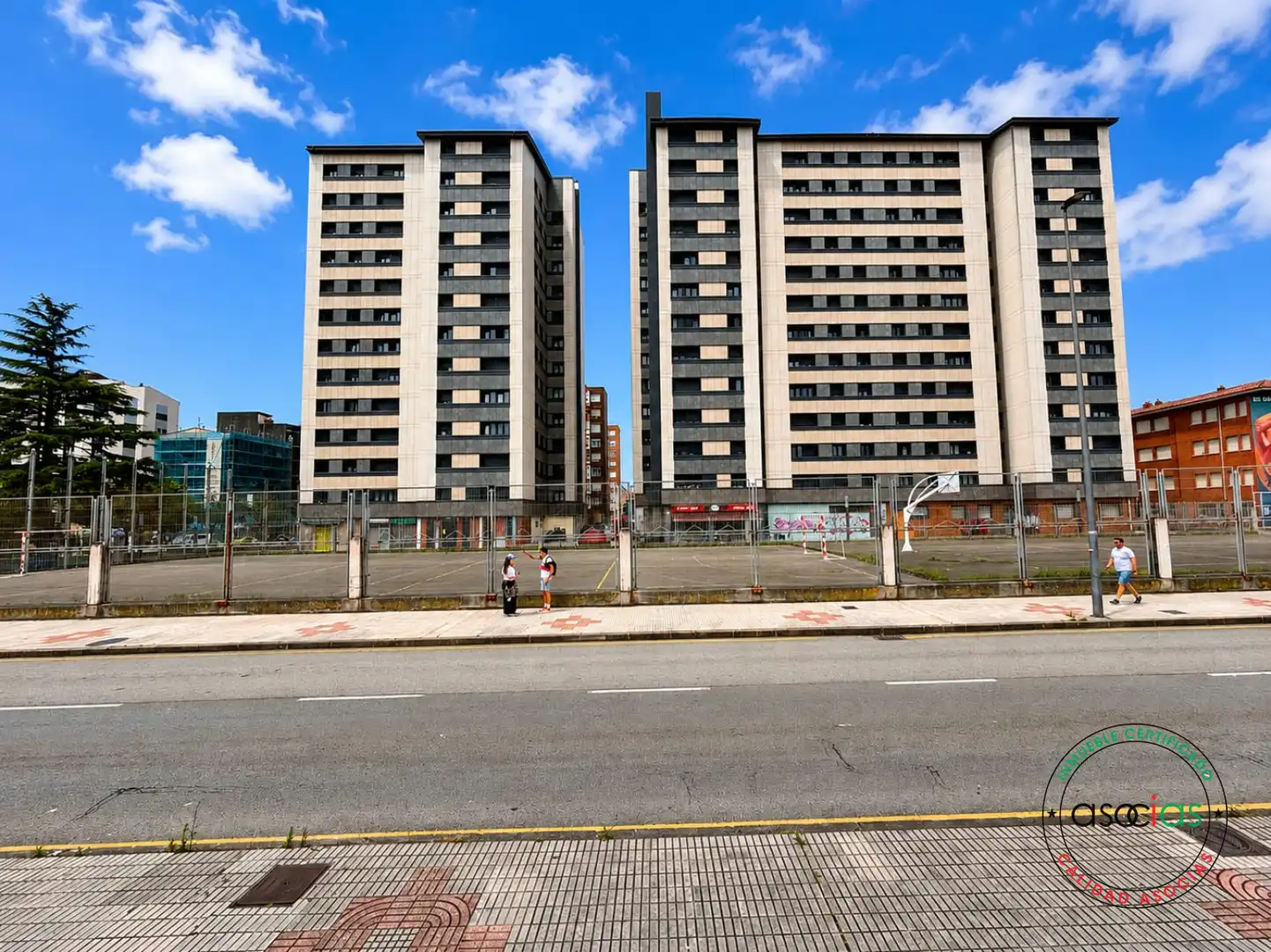 Piso en venta en CL MARIA ZAMBRANO, 8, La Calzada