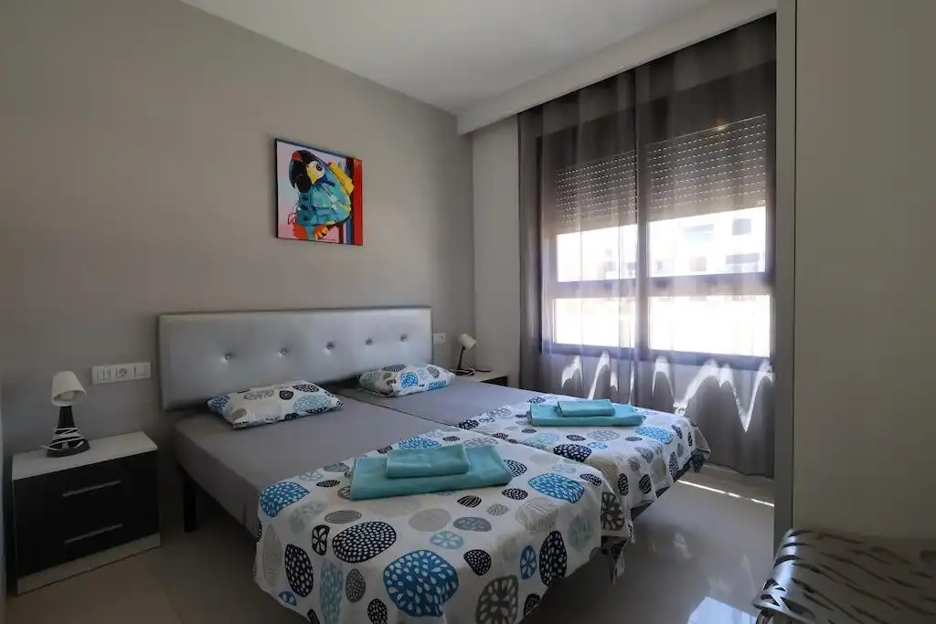 Dormitori de Apartament en venda en Pilar de la Horadada amb Terrassa