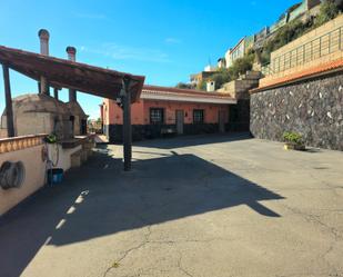 Vista exterior de Casa o xalet en venda en Granadilla de Abona amb Aire condicionat, Jardí privat i Terrassa