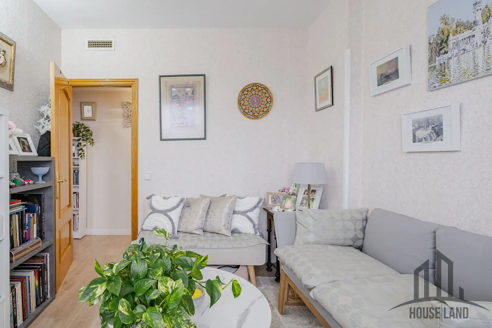 Sala d'estar de Pis en venda en Madrid amb Aire condicionat i Calefacció