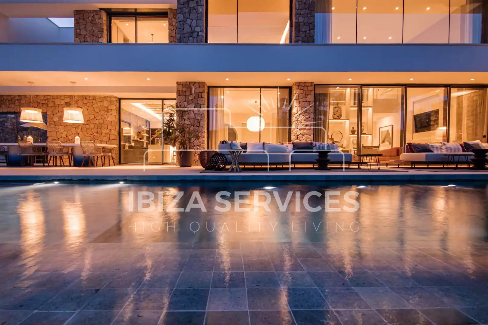 Vista exterior de Casa o chalet en venta en Santa Eulària des Riu con Aire acondicionado, Jardín privado y Piscina