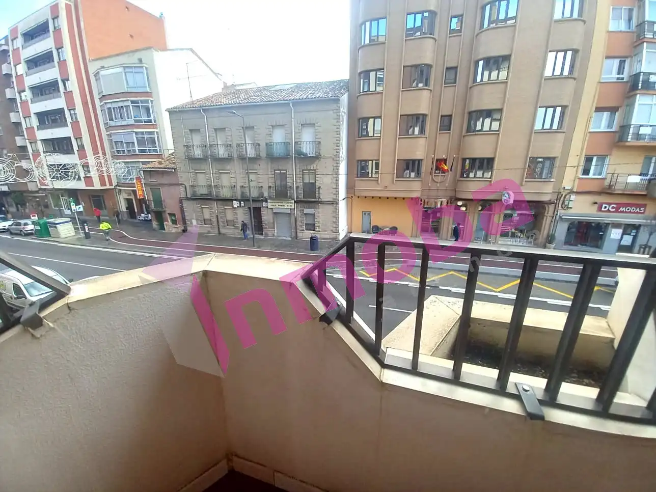 Vista exterior de Piso en venta en Aranda de Duero con Calefacción, Parquet y Terraza