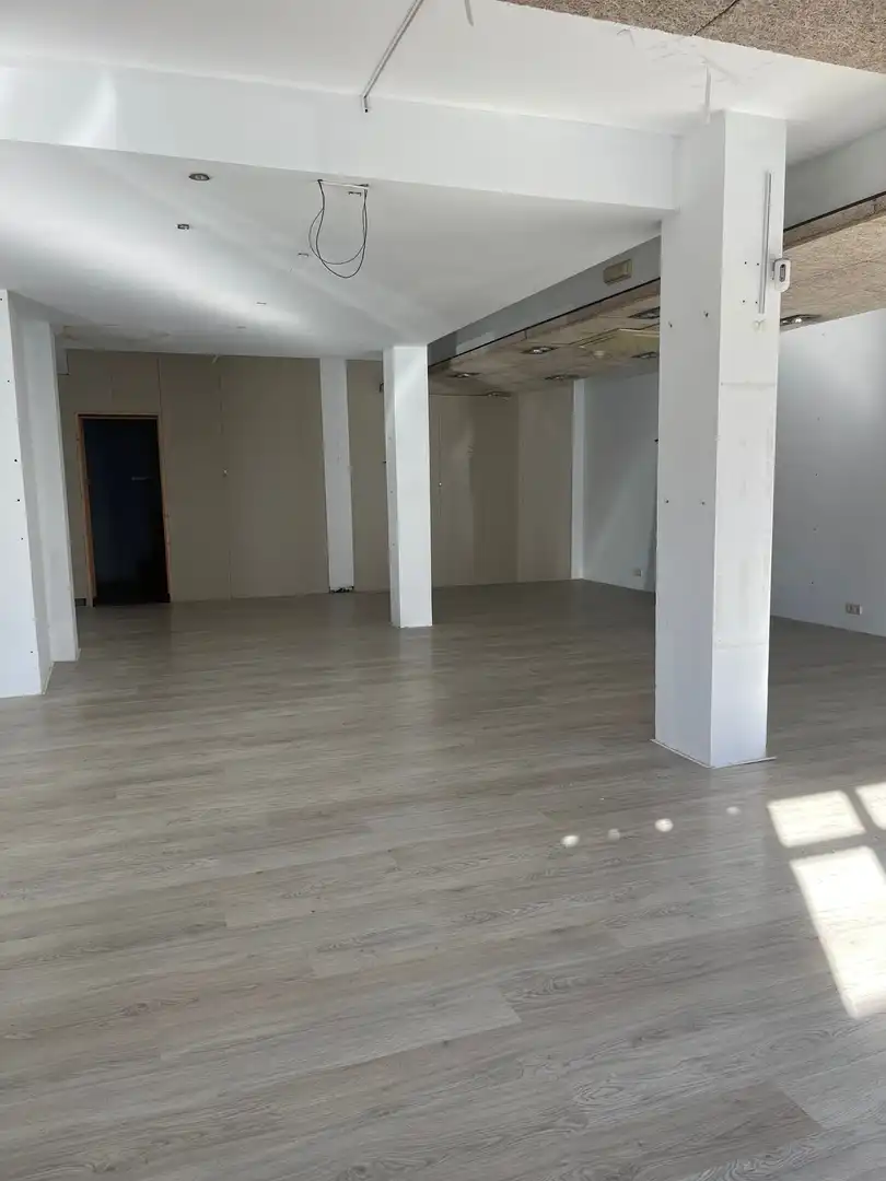 Gewerbefläche zur Miete in Castell - Poble Vell, imagen 4