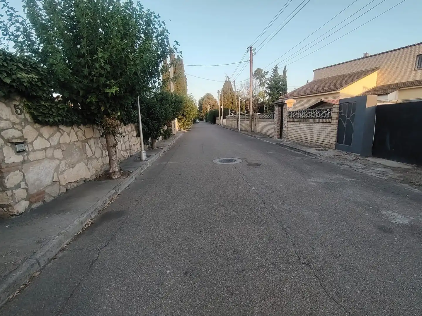 Vista exterior de Casa o xalet en venda en Nuez de Ebro amb Calefacció, Terrassa i Traster