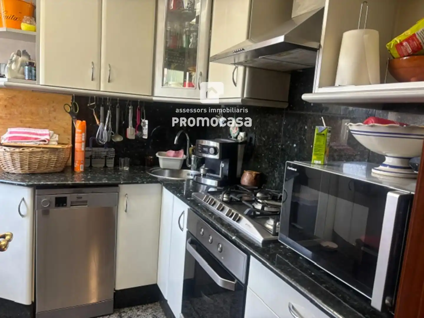 Cocina de Piso en venta en Badia del Vallès con Aire acondicionado, Terraza y Balcón