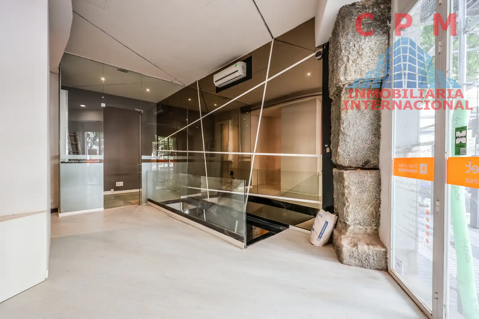 Local de lloguer en Madrid amb Aire condicionat, Calefacció i Parquet