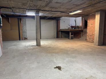 Local commercial à louer à Mas Rampinyo - Montcada Nova - Carrerada