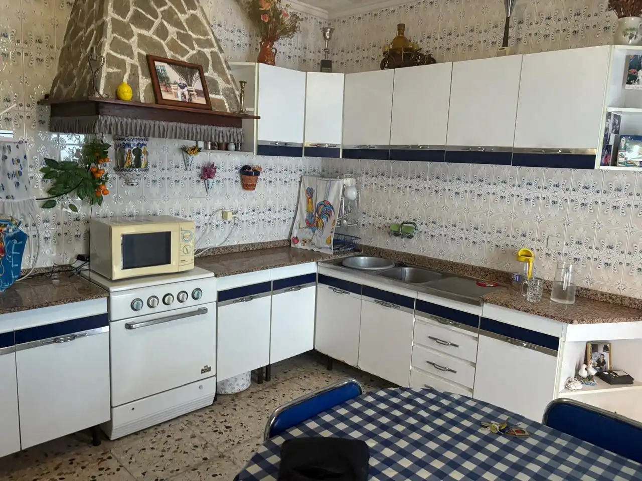 Küche von Einfamilien-Reihenhaus zum Verkauf in Benejúzar mit Klimaanlage und Terrasse