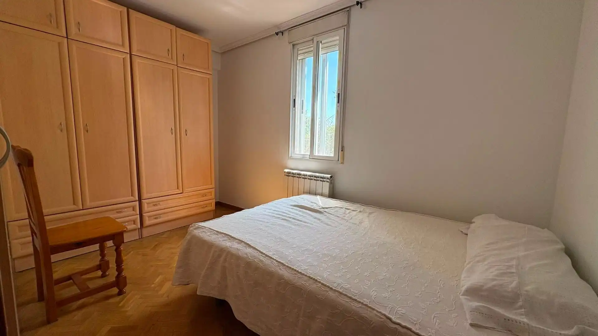 Habitación de Piso en venta en Guadalajara con Calefacción
