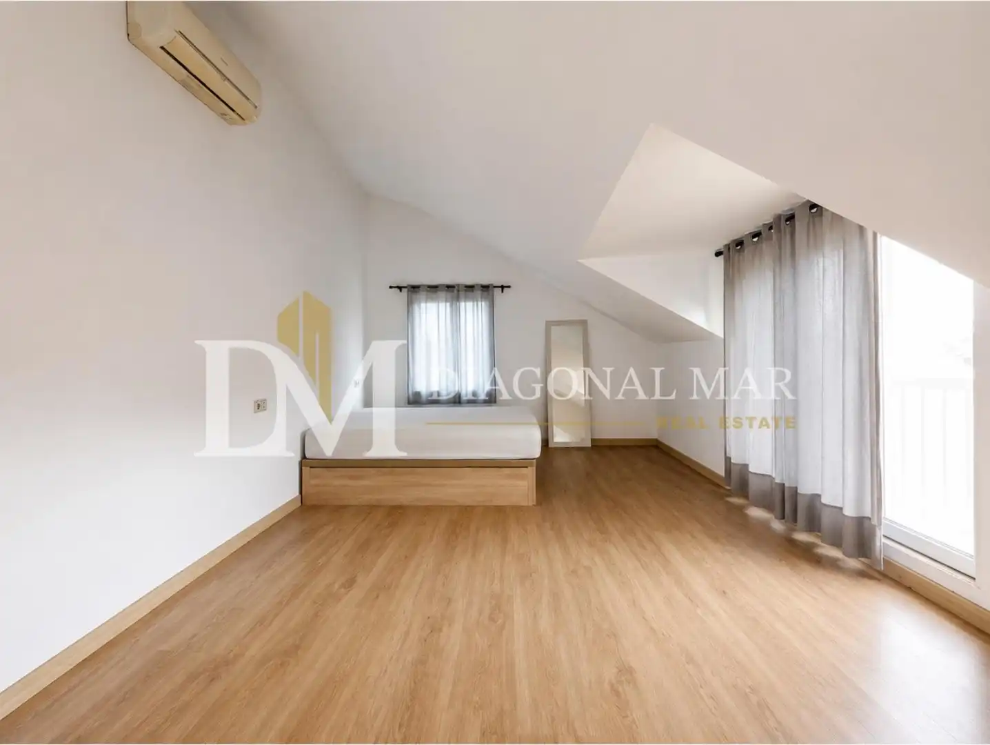 Casa o xalet en venda en Barcelona amb Aire condicionat, Calefacció i Terrassa