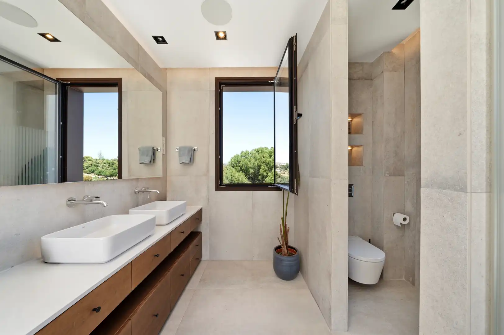 Baño de Casa o chalet en venta en Las Rozas de Madrid con Aire acondicionado, Calefacción y Jardín privado