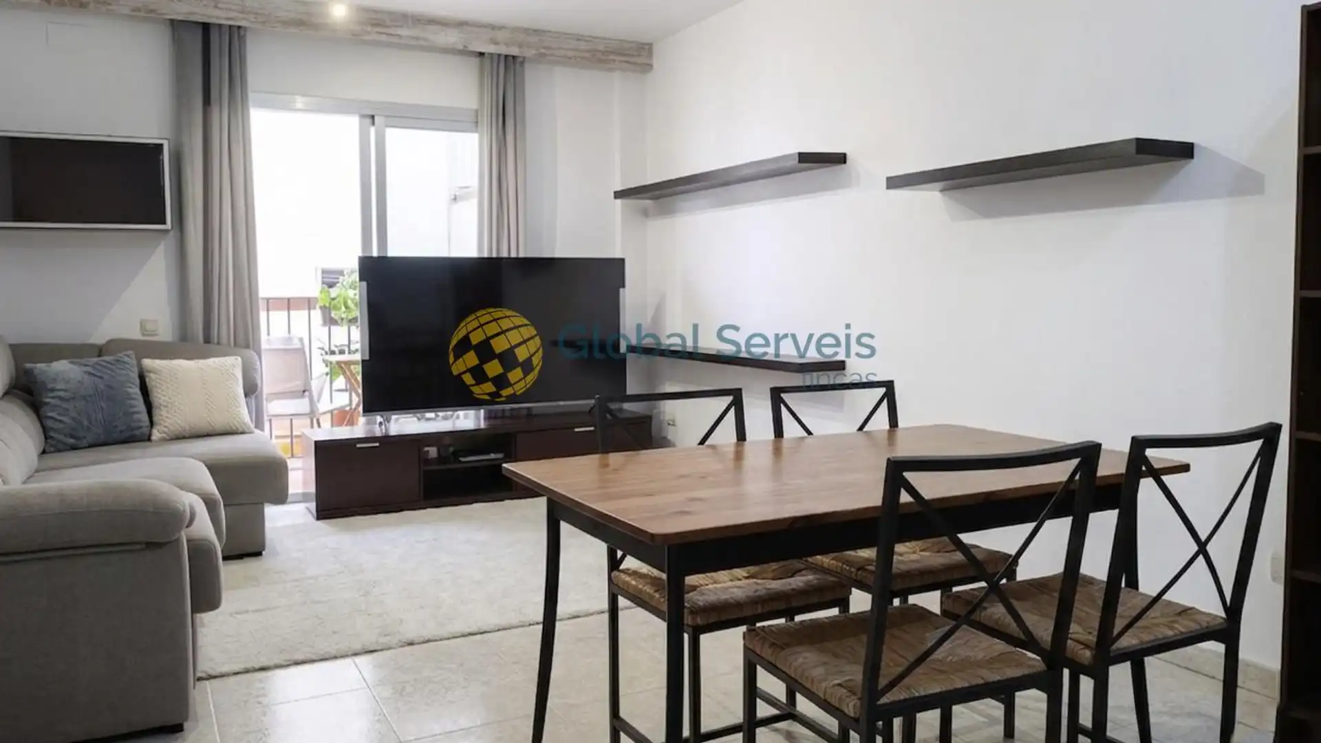 Sala d'estar de Pis en venda en Abrera amb Balcó