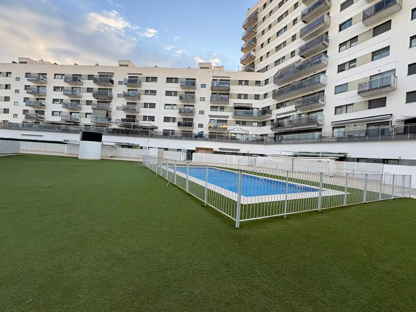 Piscina de Piso en venta en Sabadell con Jardín privado, Parquet y Piscina