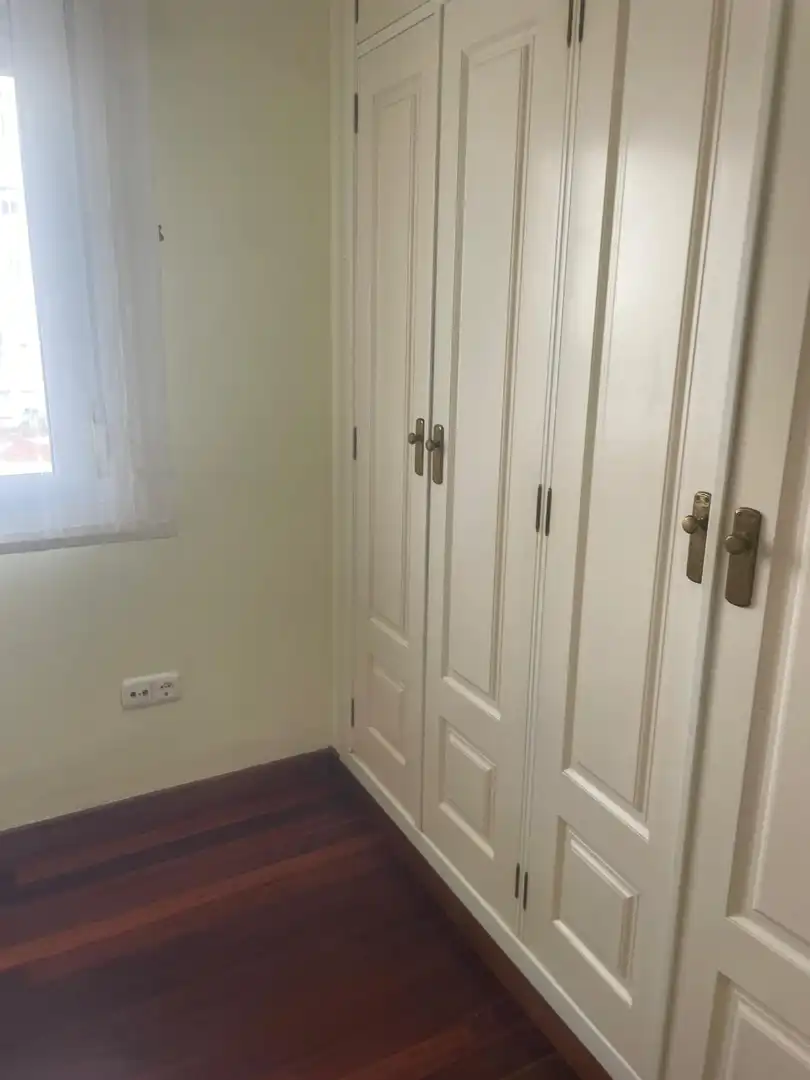 Habitación de Piso de alquiler en Santiago de Compostela  con Amueblado