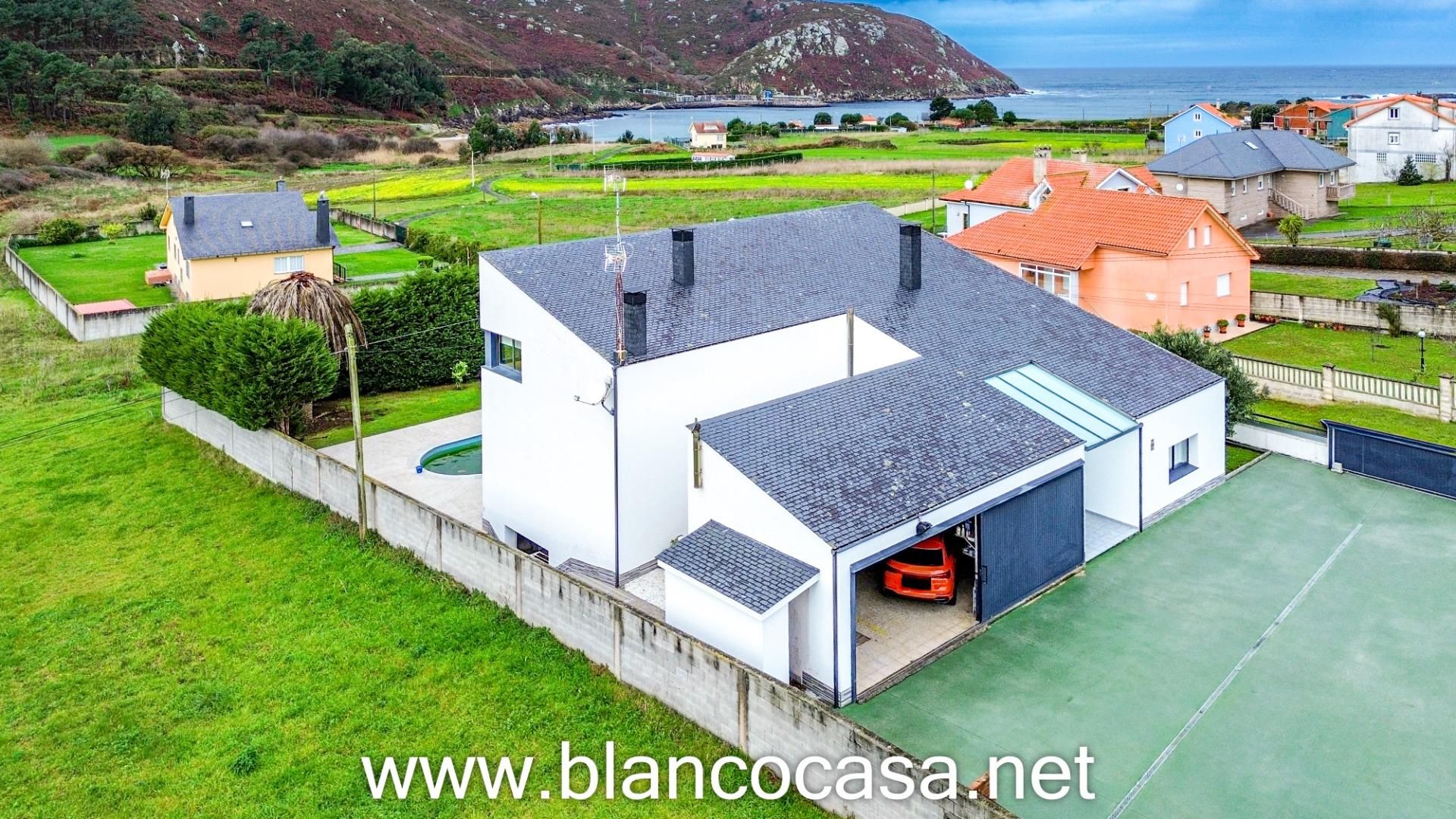 Exterior view of House or chalet for sale in Malpica de Bergantiños  with Heating, Private garden and Terrace