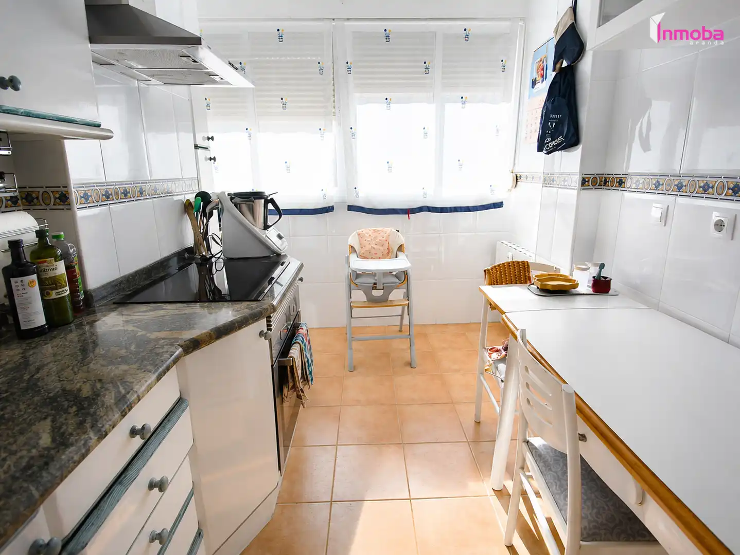 Kitchen of Flat for sale in Aranda de Duero  with Storage room and Balcony