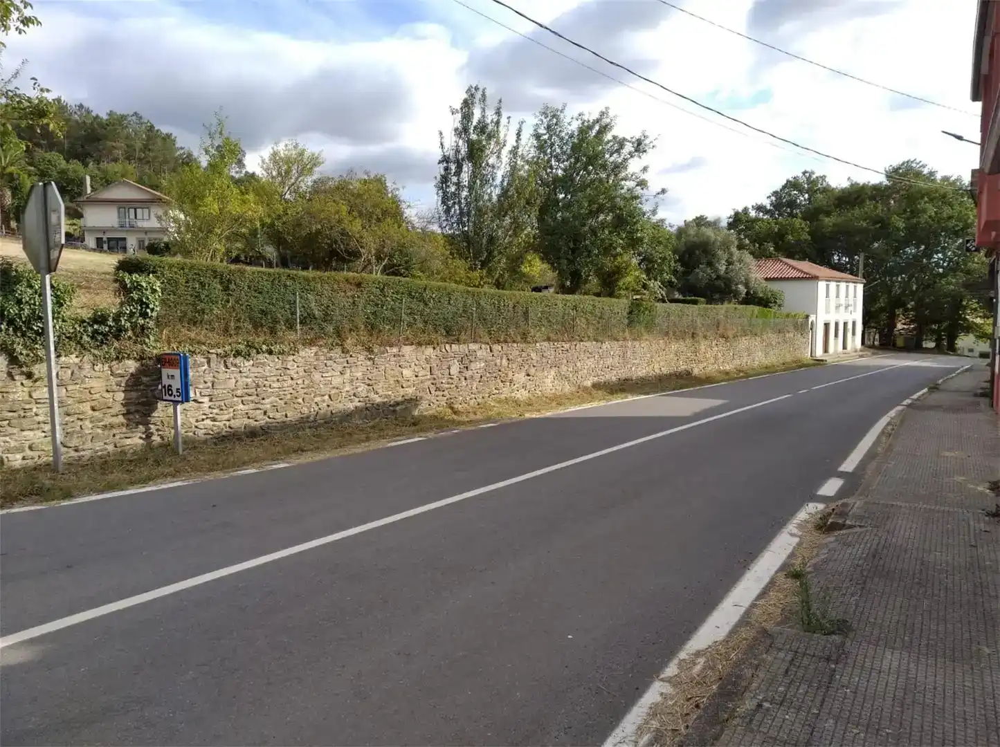 Country homes for sale in Agolada