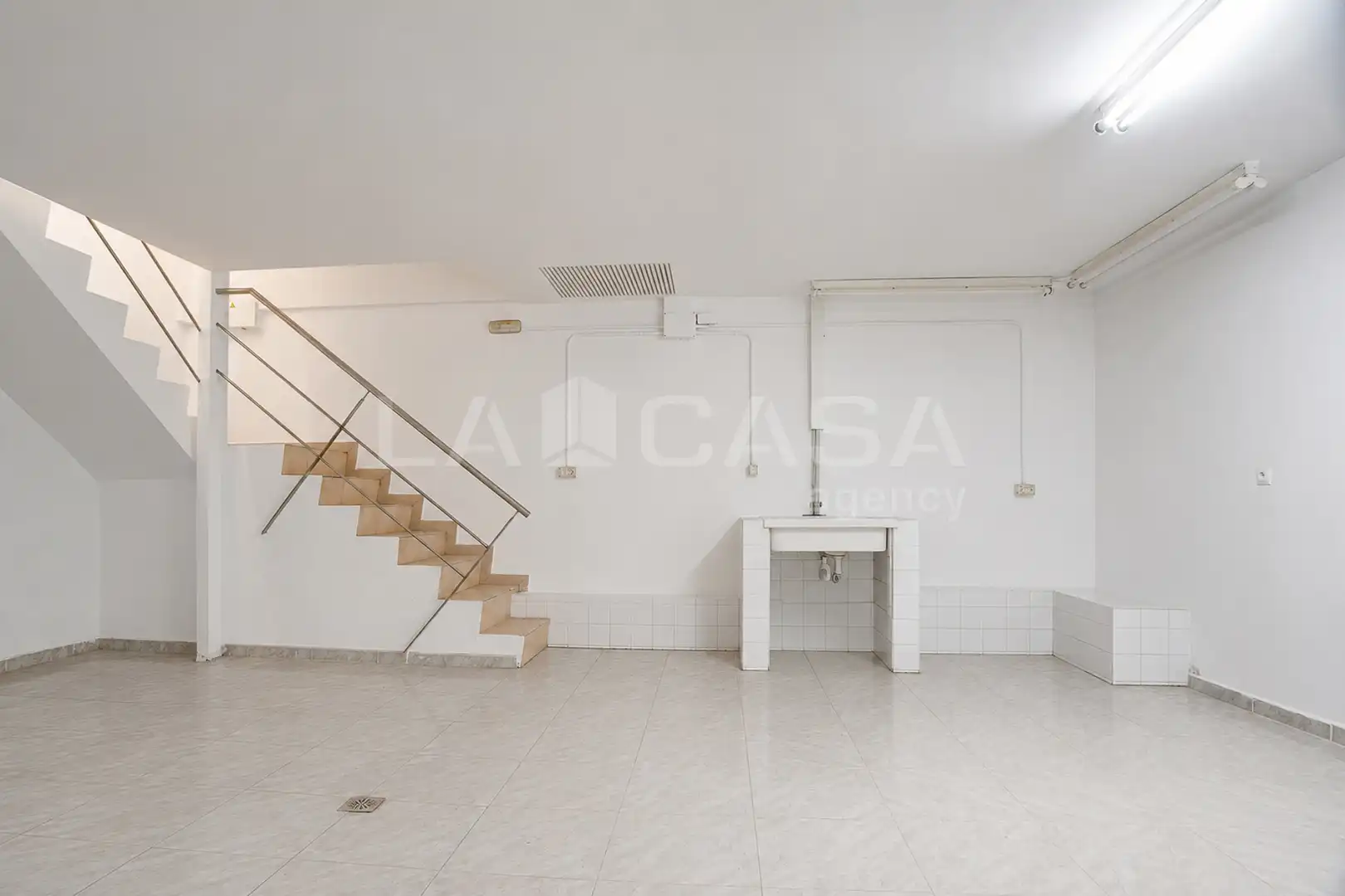 Business premises for sale in Plaça de Fernando de los Ríos, imagen 16