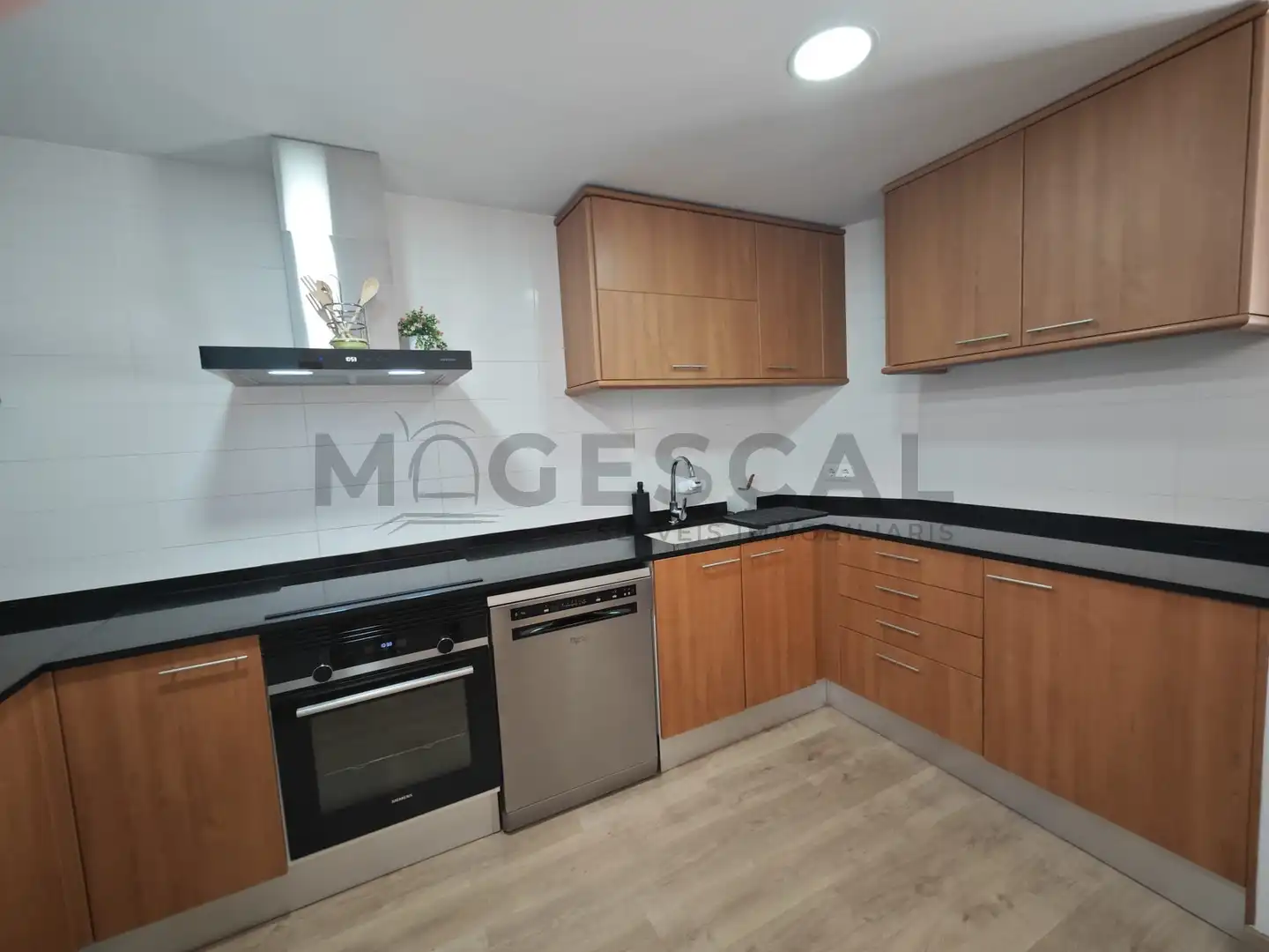 Kitchen of Flat for sale in Montcada i Reixac  with Air Conditioner, Heating and Furnished