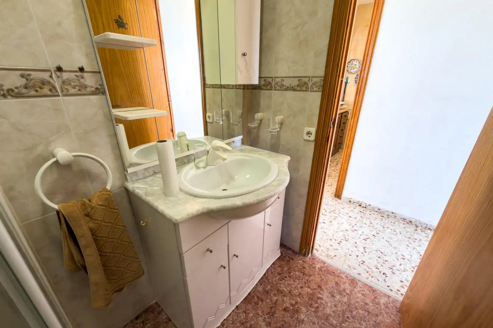 Bany de Pis en venda en Torrevieja amb Terrassa, Moblat i Balcó