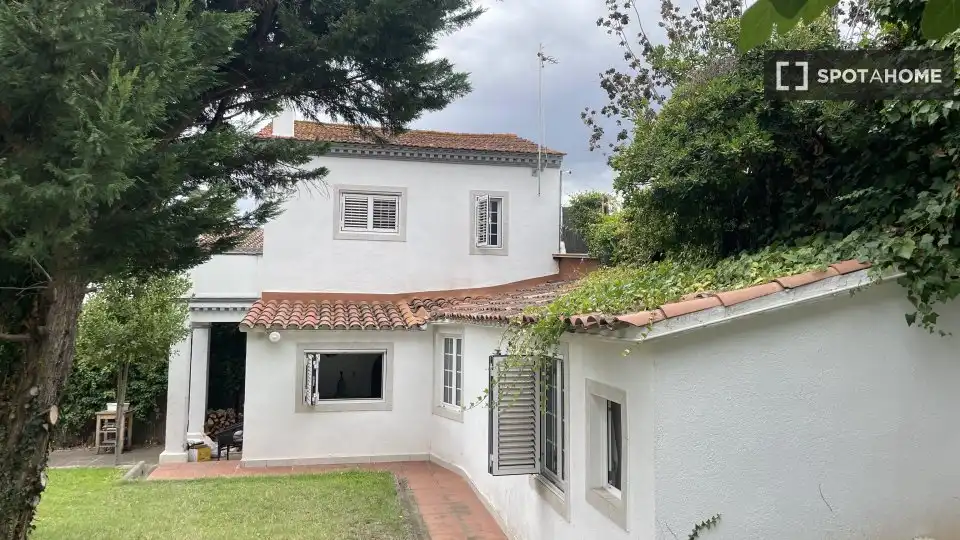Vista exterior de Piso de alquiler en Sant Cugat del Vallès con Aire acondicionado, Calefacción y Amueblado