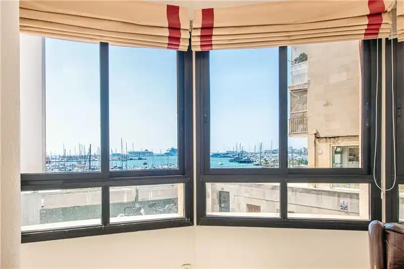 Bedroom of Flat for sale in  Palma de Mallorca  with Air Conditioner and Balcony