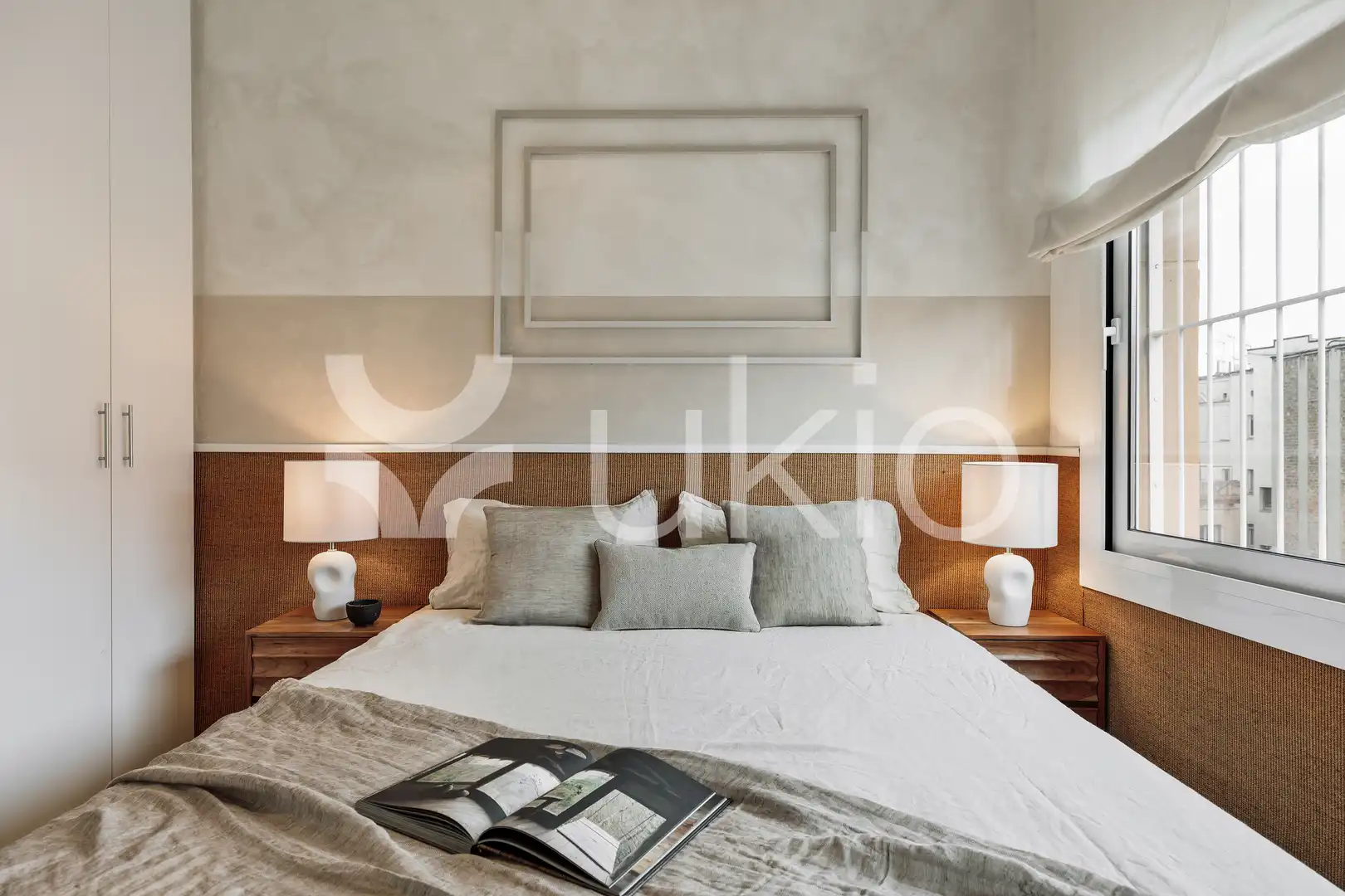 Dormitori de Apartament de lloguer en Barcelona amb Aire condicionat, Calefacció i Terrassa