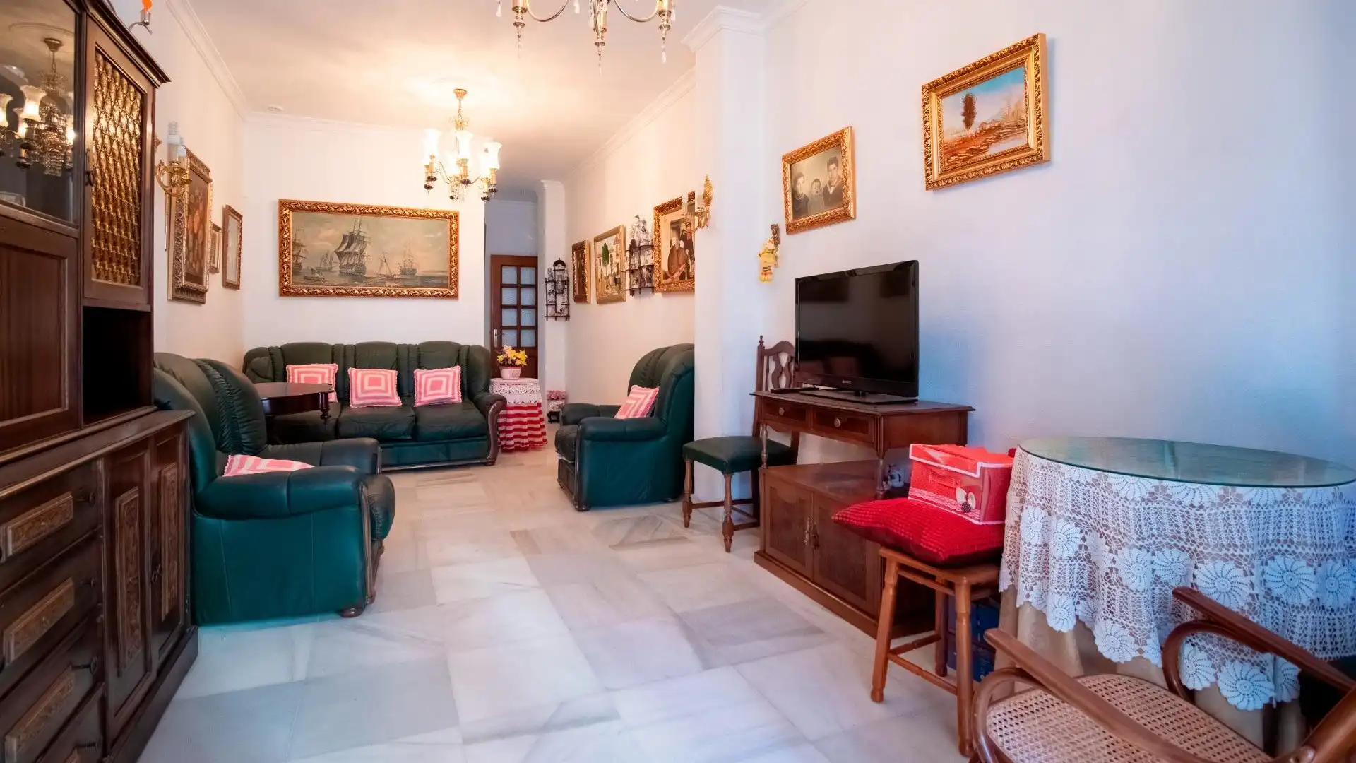 Living room of Flat for sale in Sanlúcar de Barrameda  with Terrace and Storage room