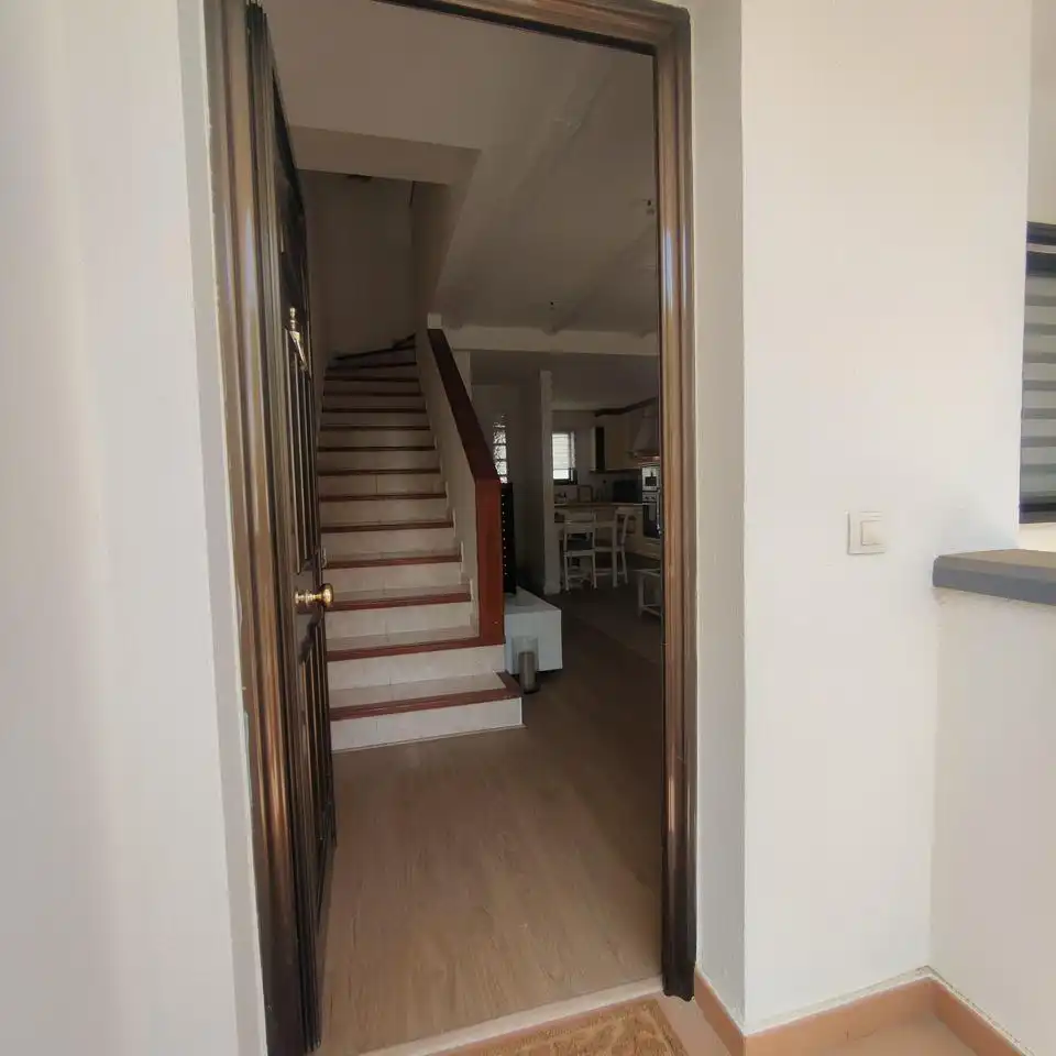 Dúplex de alquiler en Agüimes con Terraza, Trastero y Amueblado
