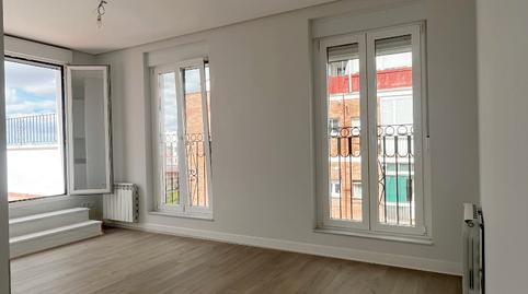 Photo 3 of Attic to rent in Calle de Cavanilles, 29, Pacífico, Madrid