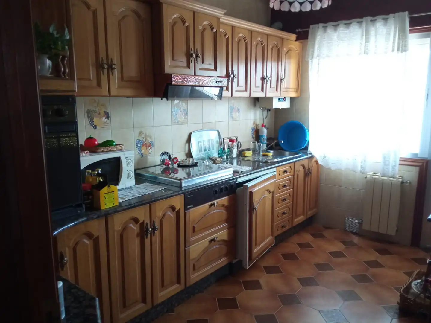 Cocina de Casa o chalet en venta en Ponteceso con Calefacción, Jardín privado y Parquet