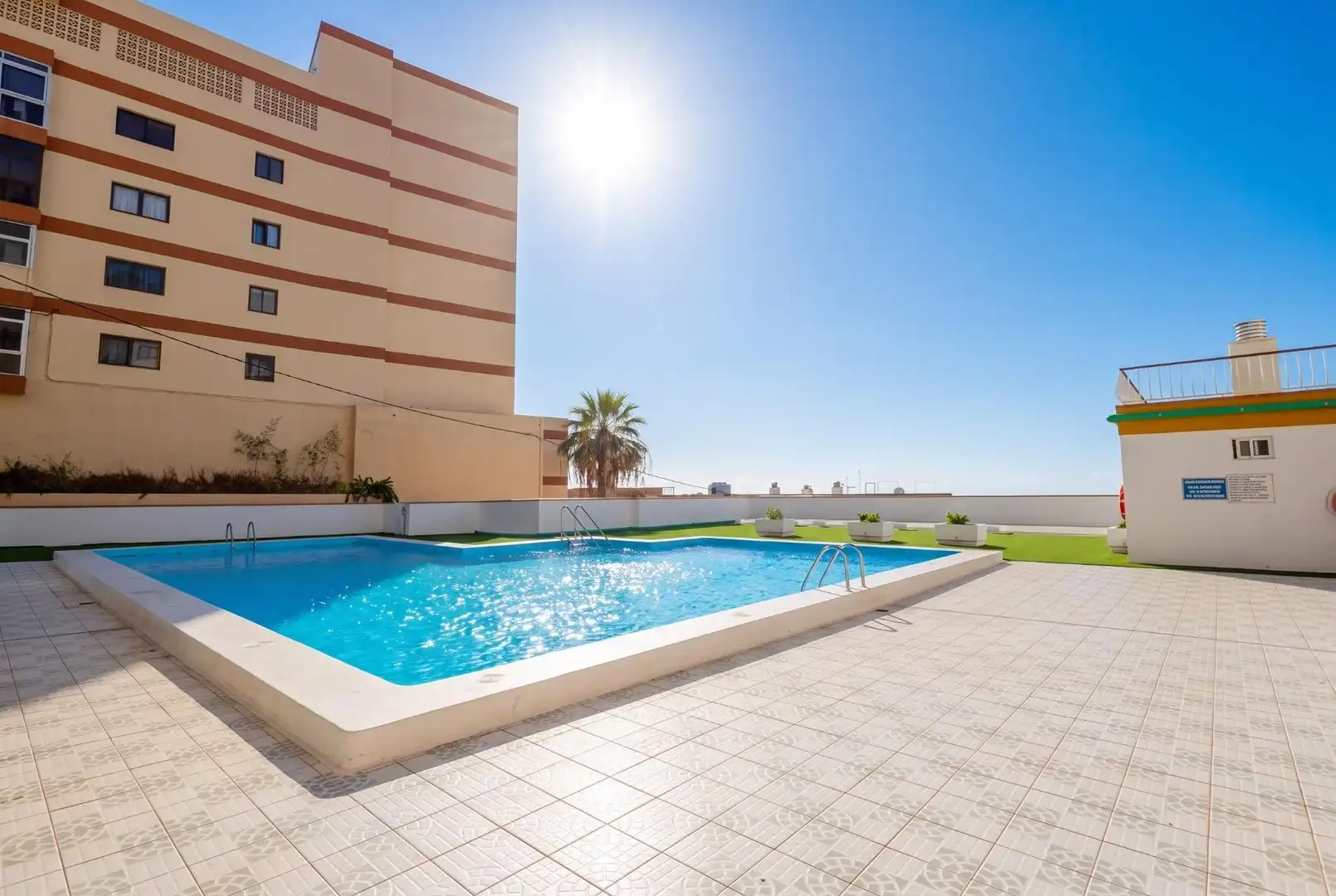 Piscina de Apartamento en venta en San Cristóbal de la Laguna con Piscina comunitaria