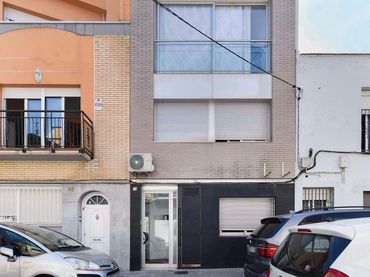 Piso con ascensor en venta en C/ Urgell